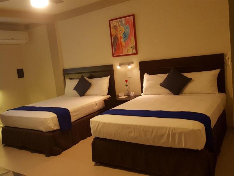 Hotel Queen Lima